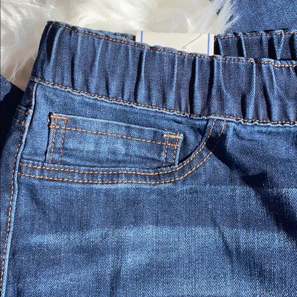 NWT Juniors’ Indigo Rein Mid-Rise Pull-On Jeggings